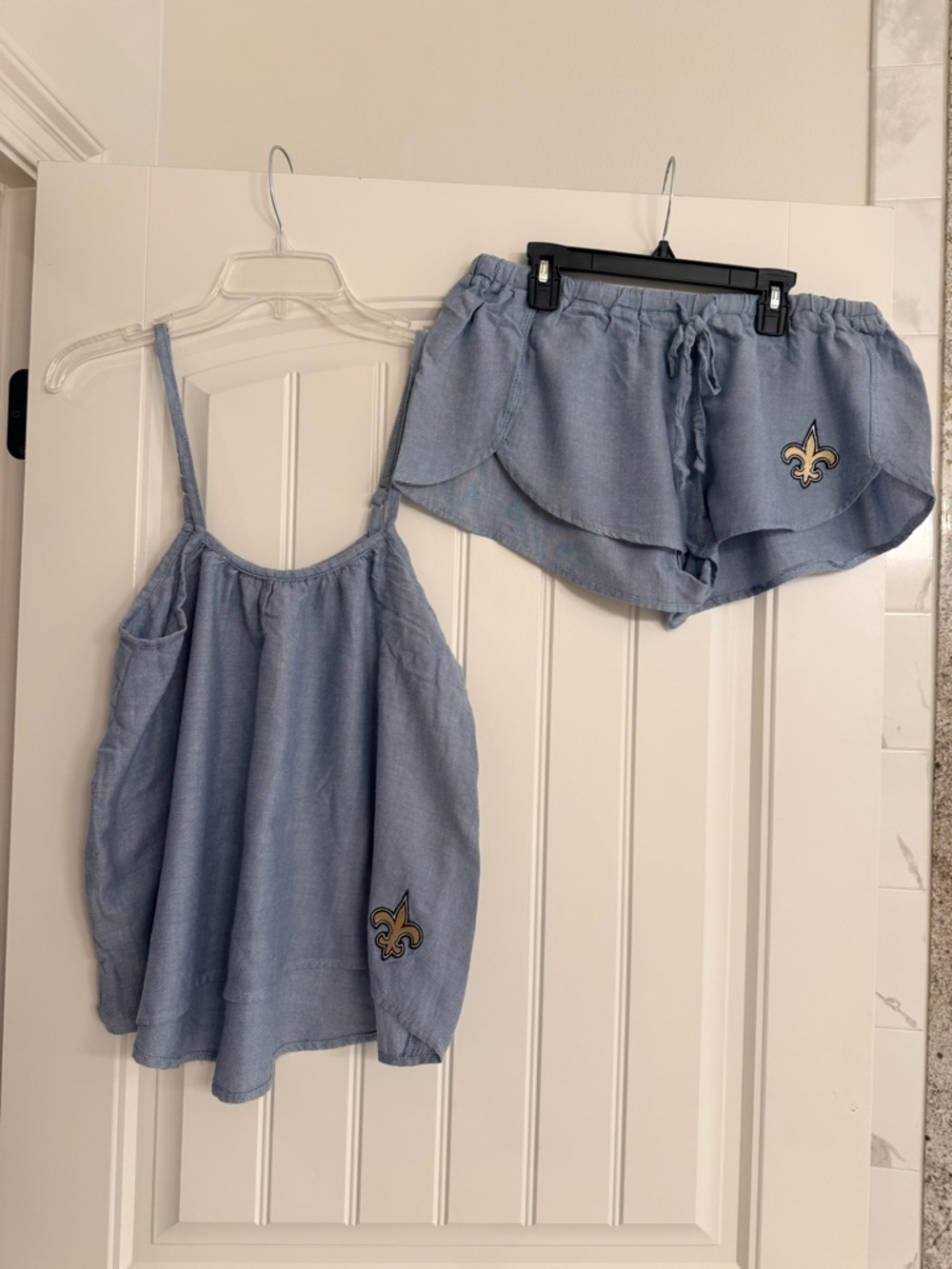 Women’s Light Blue Two-Piece Pajama Set with Fleur-de-Lis